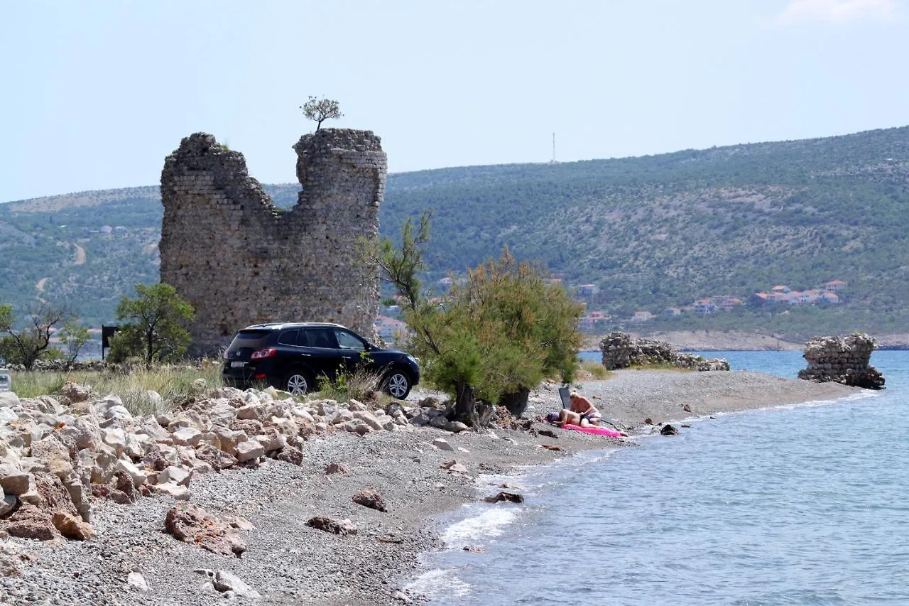 Apartments With A Parking Space Starigrad, Paklenica - 6618 Croatia