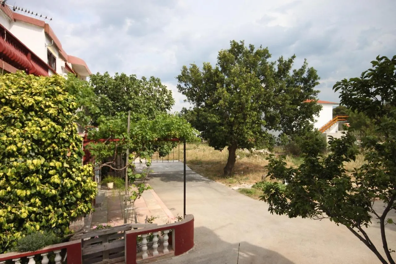 Apartments With A Parking Space Starigrad, Paklenica - 6618  Starigrad Paklenica