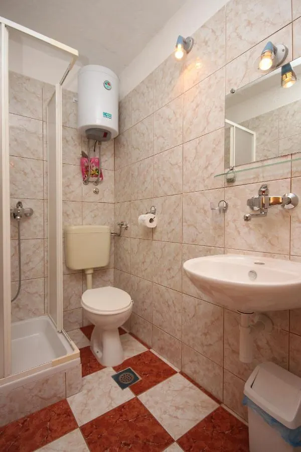 Apartments With A Parking Space Starigrad, Paklenica - 6618 Croatia