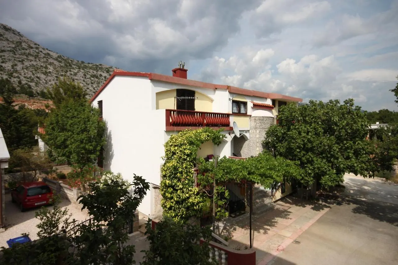Apartments With A Parking Space Starigrad, Paklenica - 6618 Starigrad Paklenica