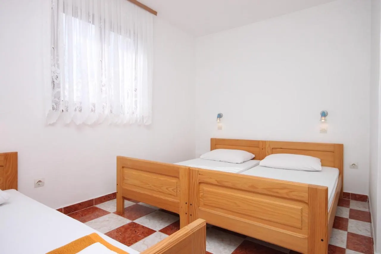 Apartments With A Parking Space Starigrad, Paklenica - 6618  Starigrad Paklenica